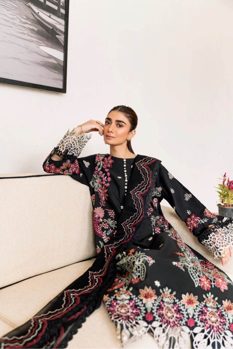 Manara | Mgrolia Garden 25 | MIDSUMMER NIGHT - Official Manara stockist in UK - Sakeena London