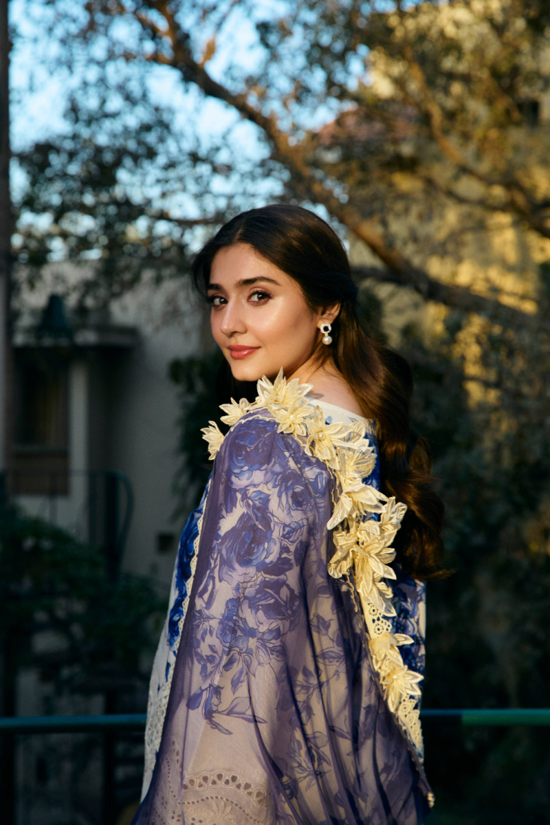 Manara | Vintage Flora 25 | DURR-E-FISHAN - Official Manara stockist in UK - Sakeena London