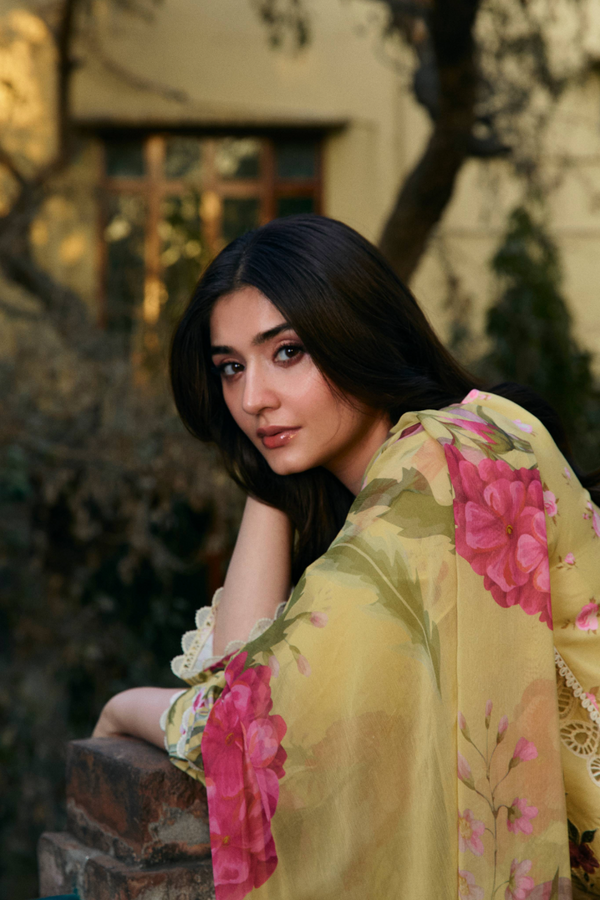 Manara | Vintage Flora 25 | LENA - Official Manara stockist in UK - Sakeena London