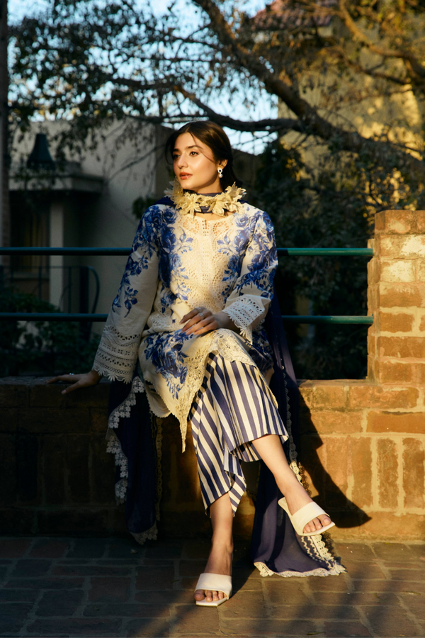 Manara | Vintage Flora 25 | DURR-E-FISHAN - Official Manara stockist in UK - Sakeena London
