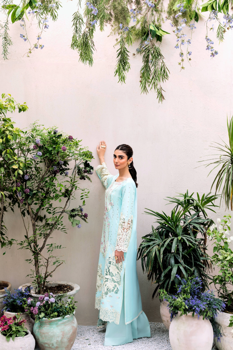 Manara | Mgrolia Garden 25 | AZURE - Official Manara stockist in UK - Sakeena London