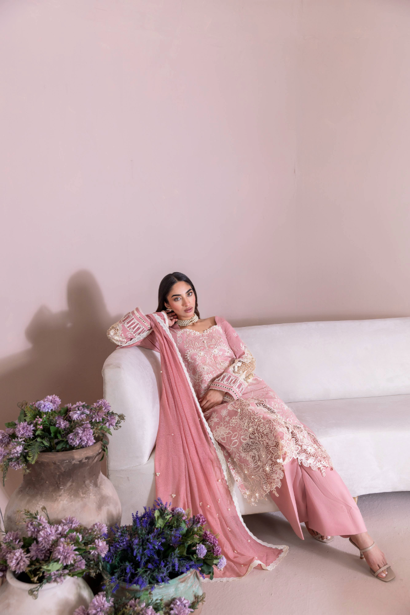 Manara | Mgrolia Garden 25 | TEAROSE - Official Manara stockist in UK - Sakeena London