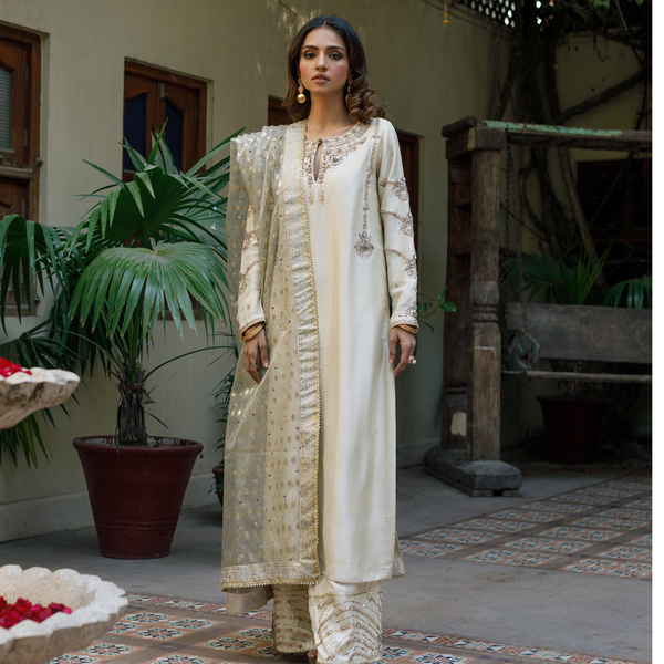 Wahajmkhan | Bahar Begum Formals | IVORY RAW BAHAR - Official Wahaj M.Khan stockist in UK - Sakeena London