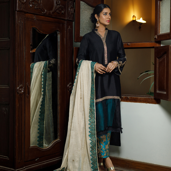 Wahajmkhan | Bahar Begum Formals | BLACK TURQUOISE BEGUM JORA - Official Wahaj M.Khan stockist in UK - Sakeena London