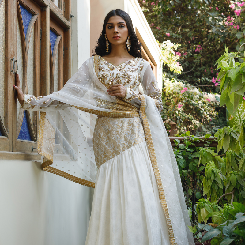 Wahajmkhan | Bahar Begum Formals | WHITE GOLD MERMAID LC - Official Wahaj M.Khan stockist in UK - Sakeena London