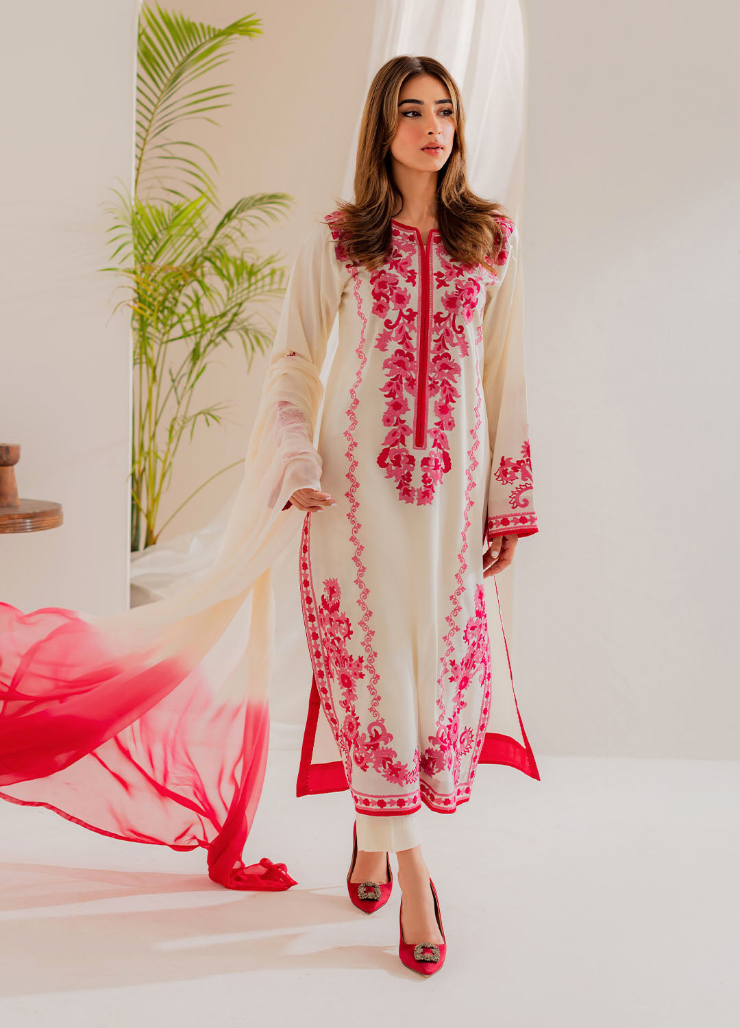 Vintage | Celine Luxe | Selina - Official Vintage stockist in UK - Sakeena London