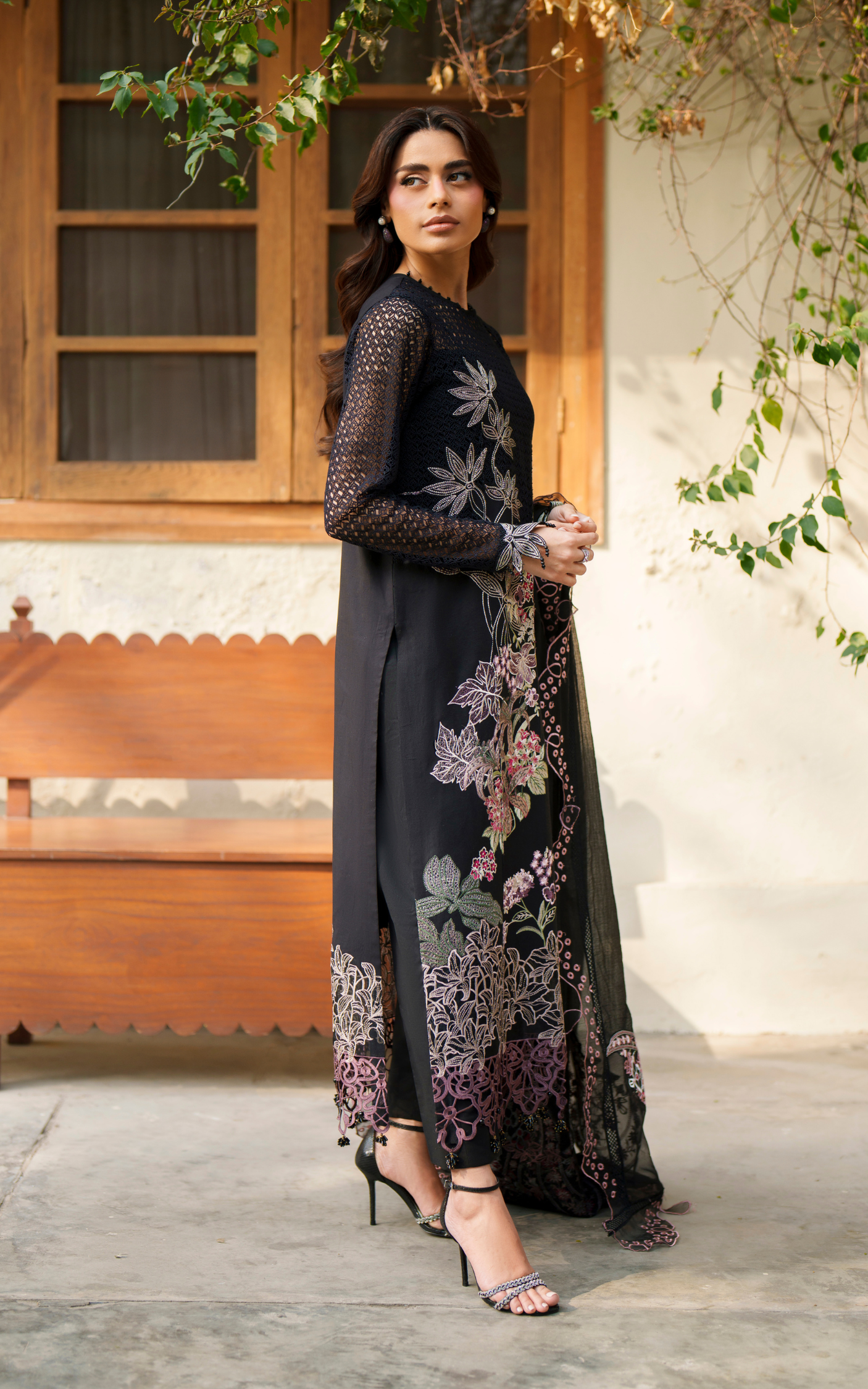 Asifa and Nabeel | Versa Luxury Lawn 26 | Noir Lily VUL26-01