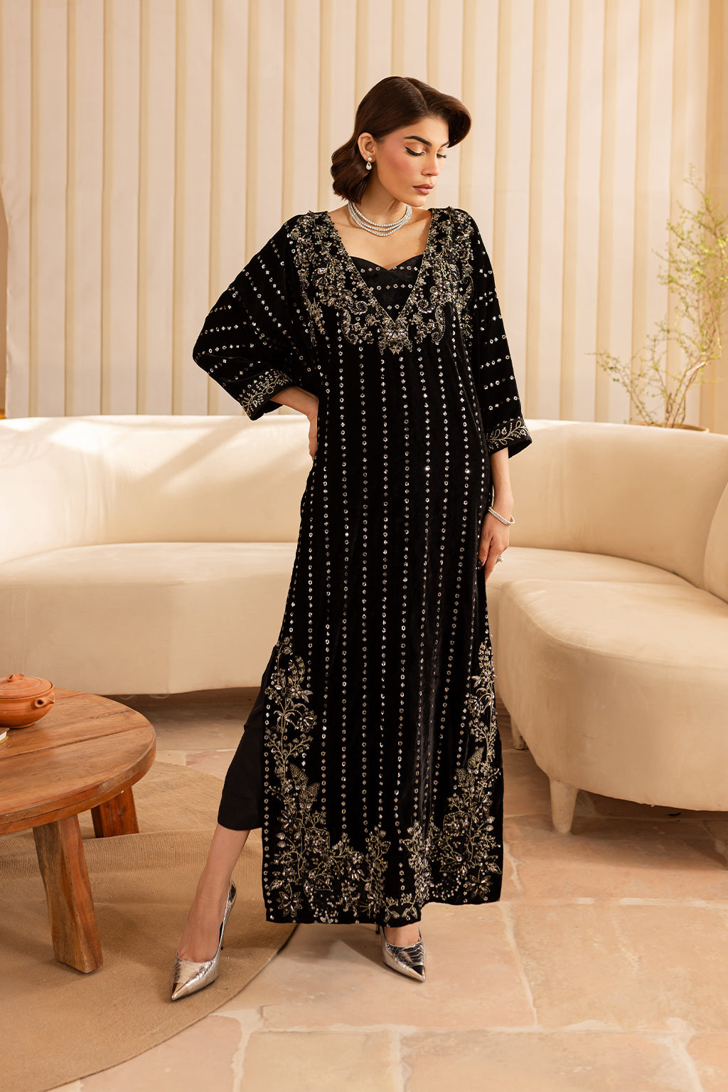 Vanya | Velvet Formals 24 | KV-53 - Official Vanya stockist in UK - Sakeena London