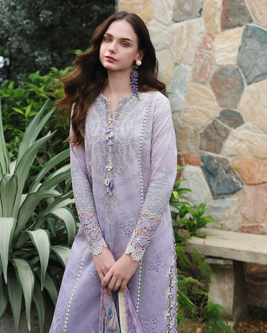 Mushq | The Secret Garden Lawn | Velvet Ivy