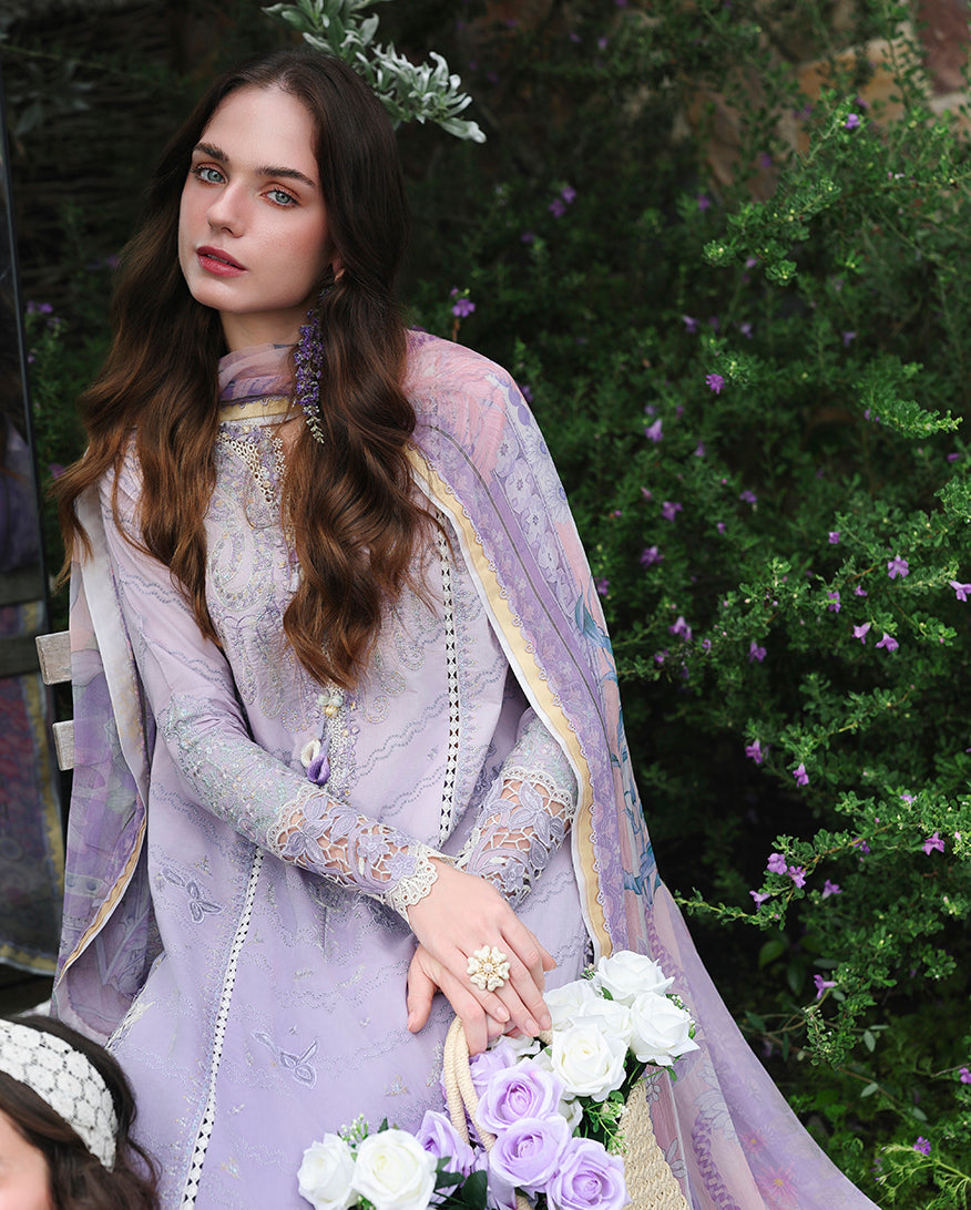 Mushq | The Secret Garden Lawn | Velvet Ivy