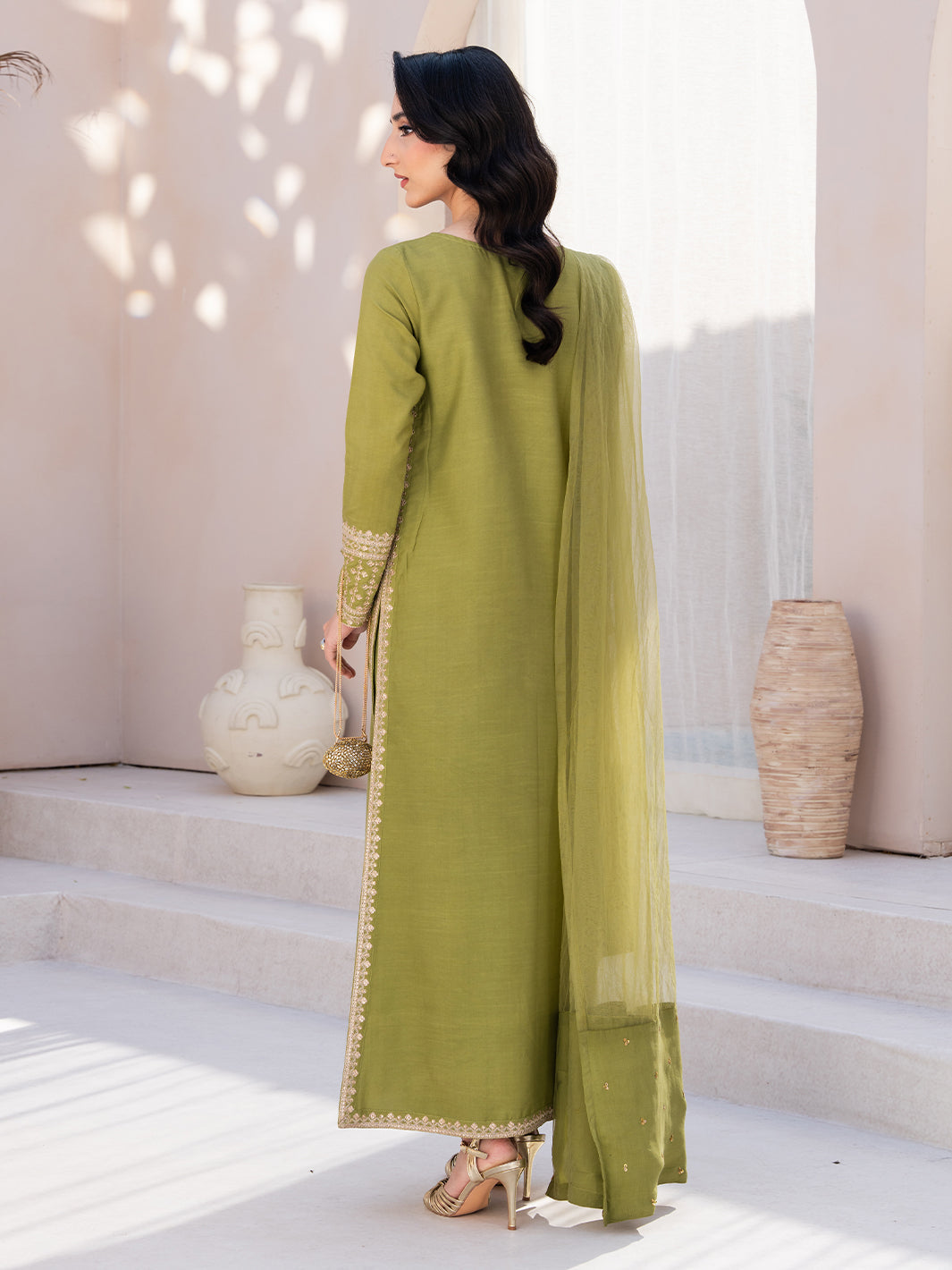 Izel | Le Tresor Formals | Viresta - Official Izel stockist in UK - Sakeena London