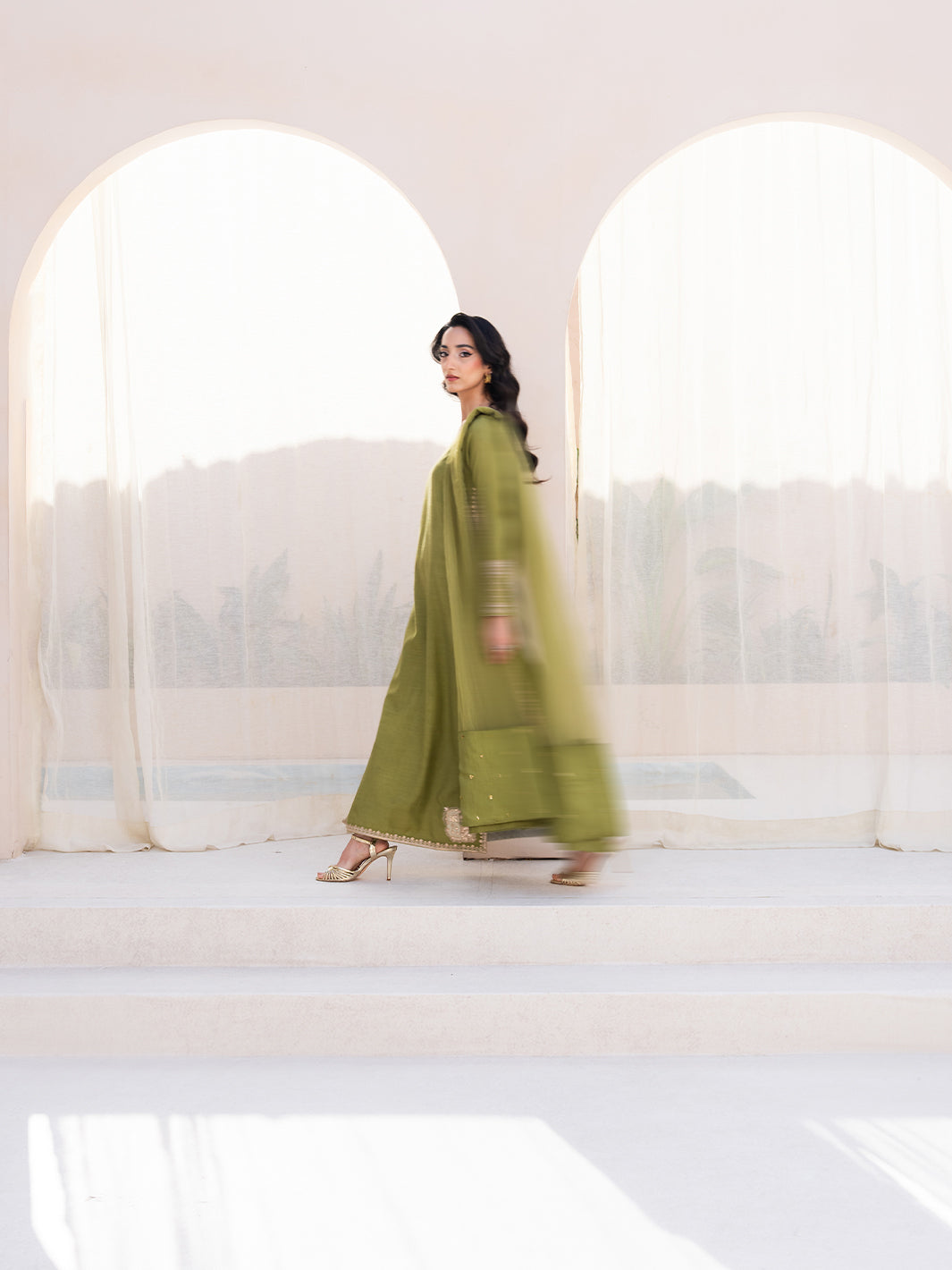 Izel | Le Tresor Formals | Viresta - Official Izel stockist in UK - Sakeena London