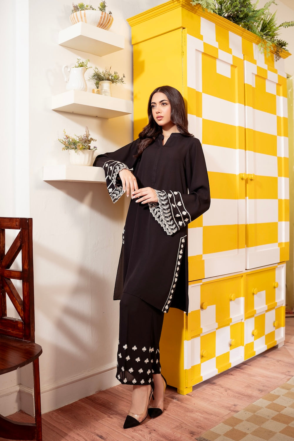 Vintage | Fall Essentials 24 | Quartz - Official Vintage stockist in UK - Sakeena London