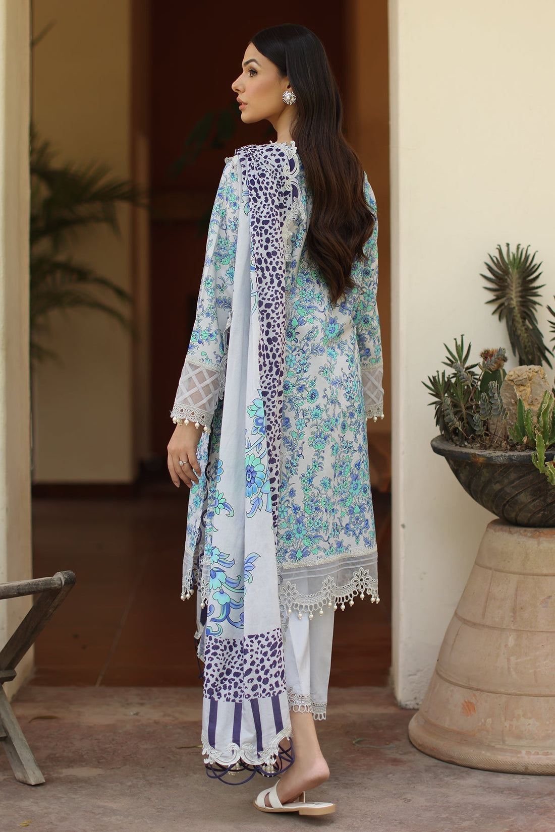 Charizma | Range Lawn | RN6-03