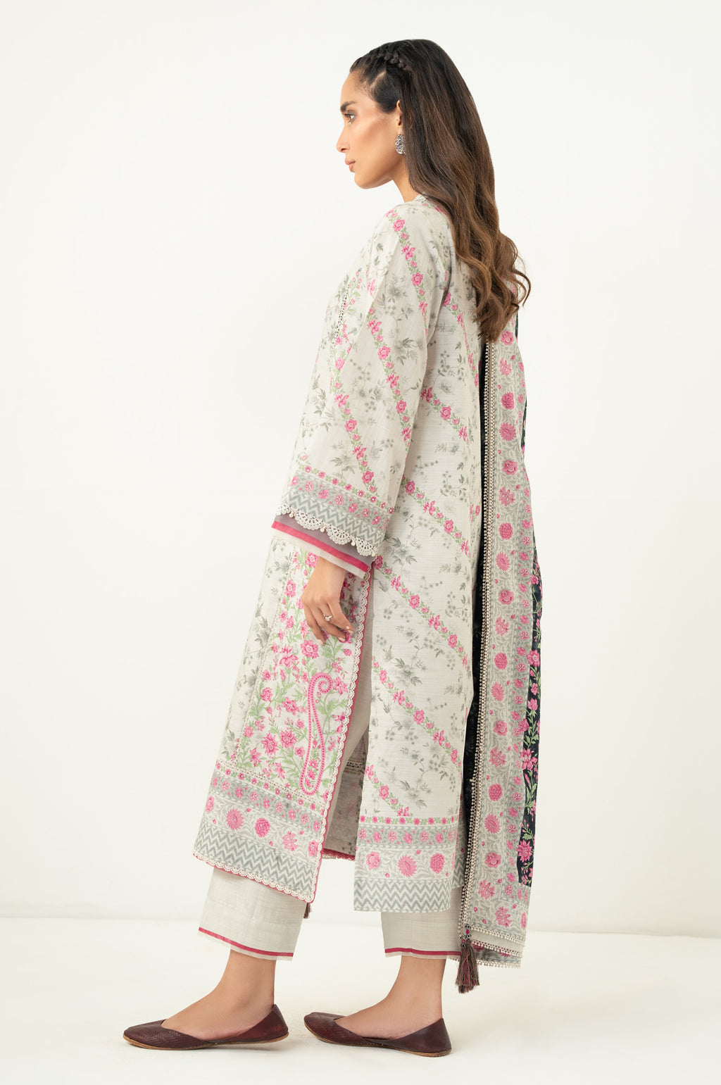 Zeen | Winter 25 | WFM34803