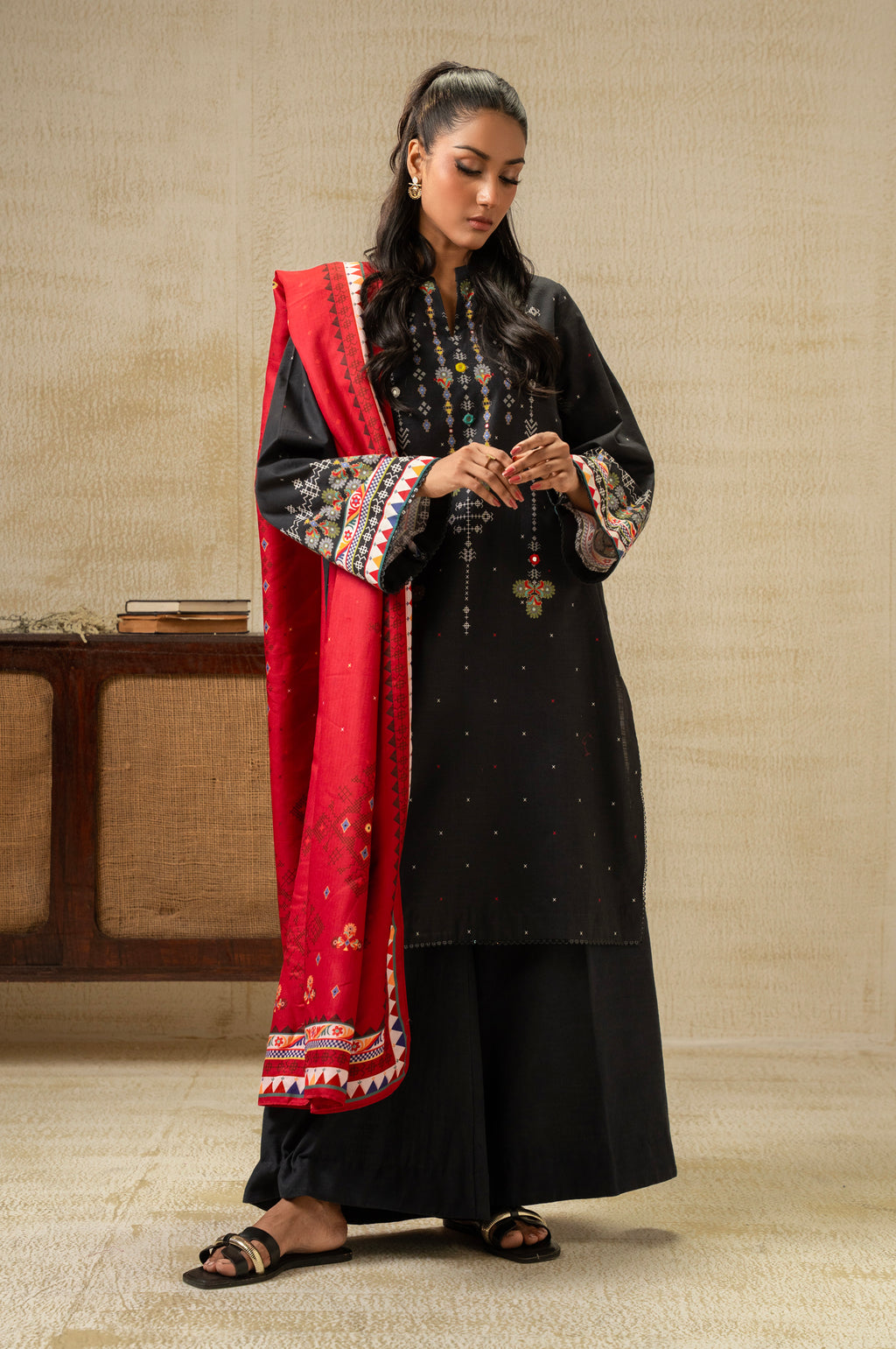 Zeen | Winter 25 | WFM35895