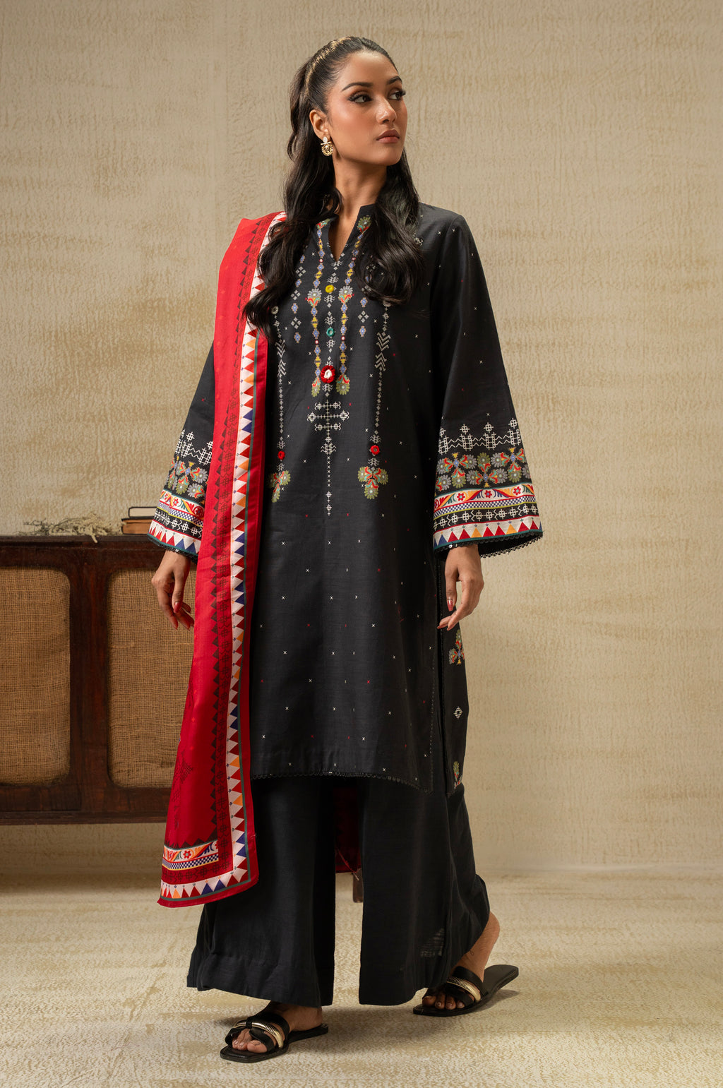 Zeen | Winter 25 | WFM35895