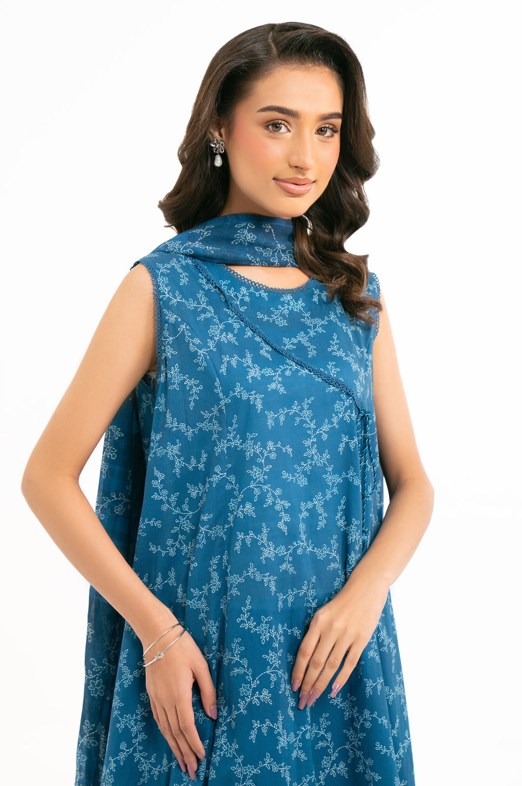 Zeen | Winter 25 | WFM35919