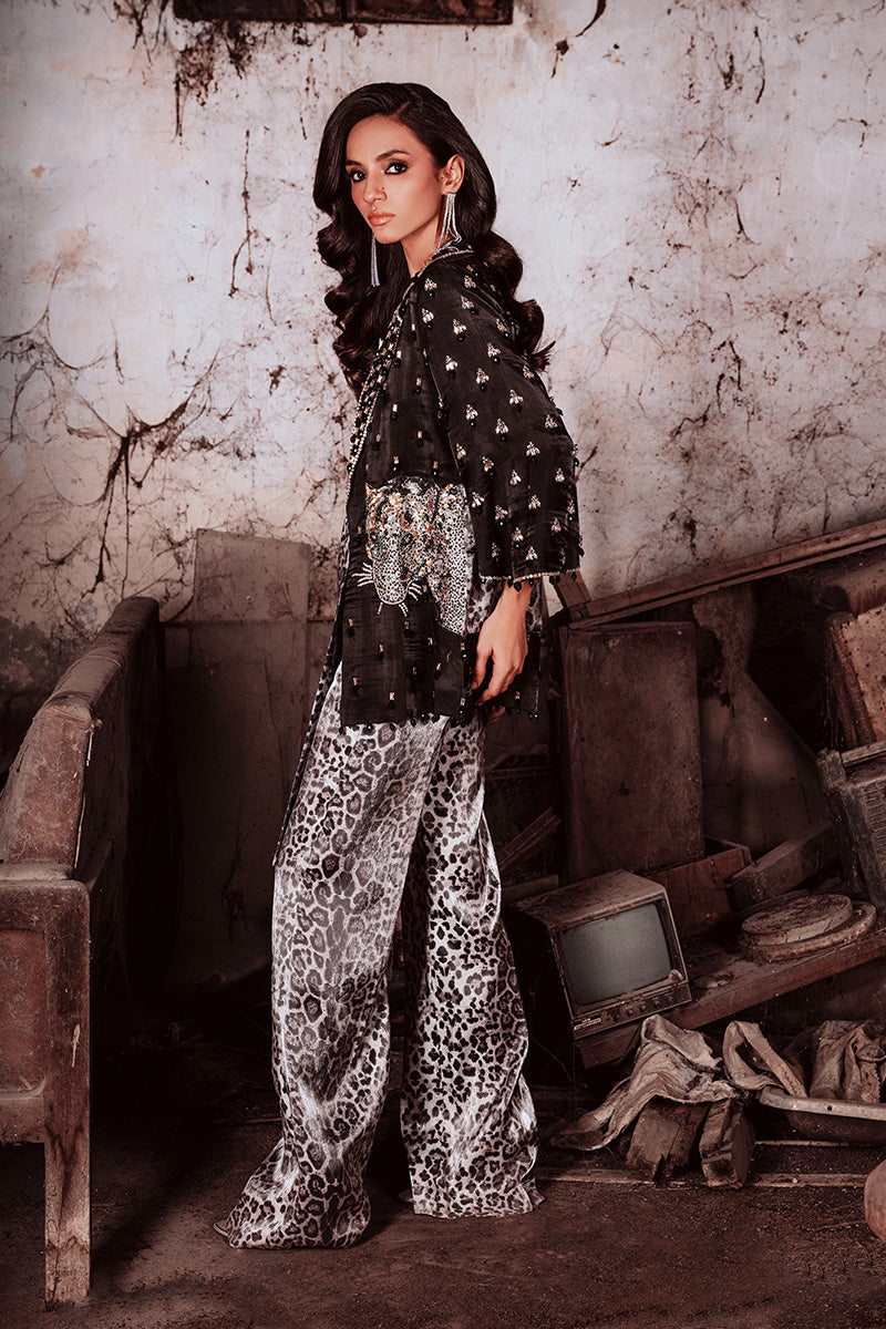 Wardha Saleem | Starlit Collection | TALIA - Official Wardha Saleem stockist in UK - Sakeena London