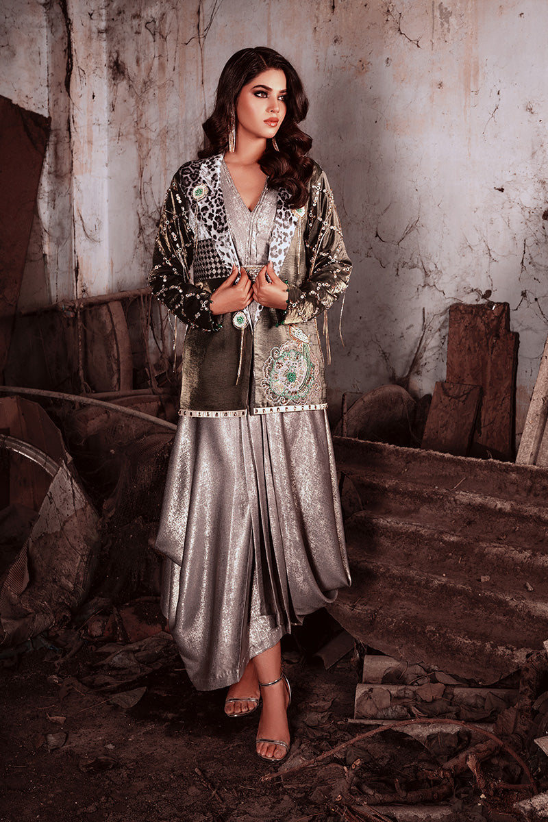 Wardha Saleem | Starlit Collection | LAMYA - Official Wardha Saleem stockist in UK - Sakeena London