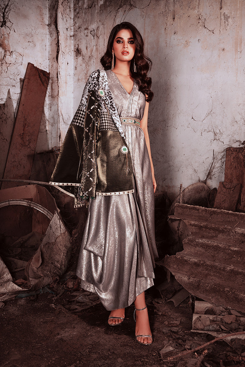 Wardha Saleem | Starlit Collection | LAMYA - Official Wardha Saleem stockist in UK - Sakeena London