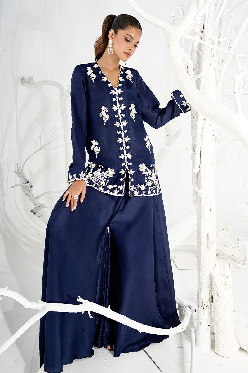 Wardha Saleem | Zimal Silk Edit | Lilia (Pure Raw-Silk) - Official Wardha Saleem stockist in UK - Sakeena London