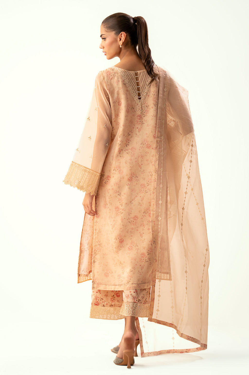 Zeen | Winter 25 | WUM34307