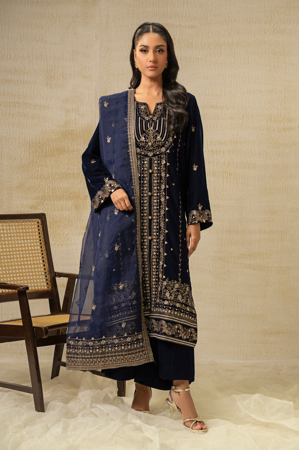 Zeen | Winter 25 | WUM35860