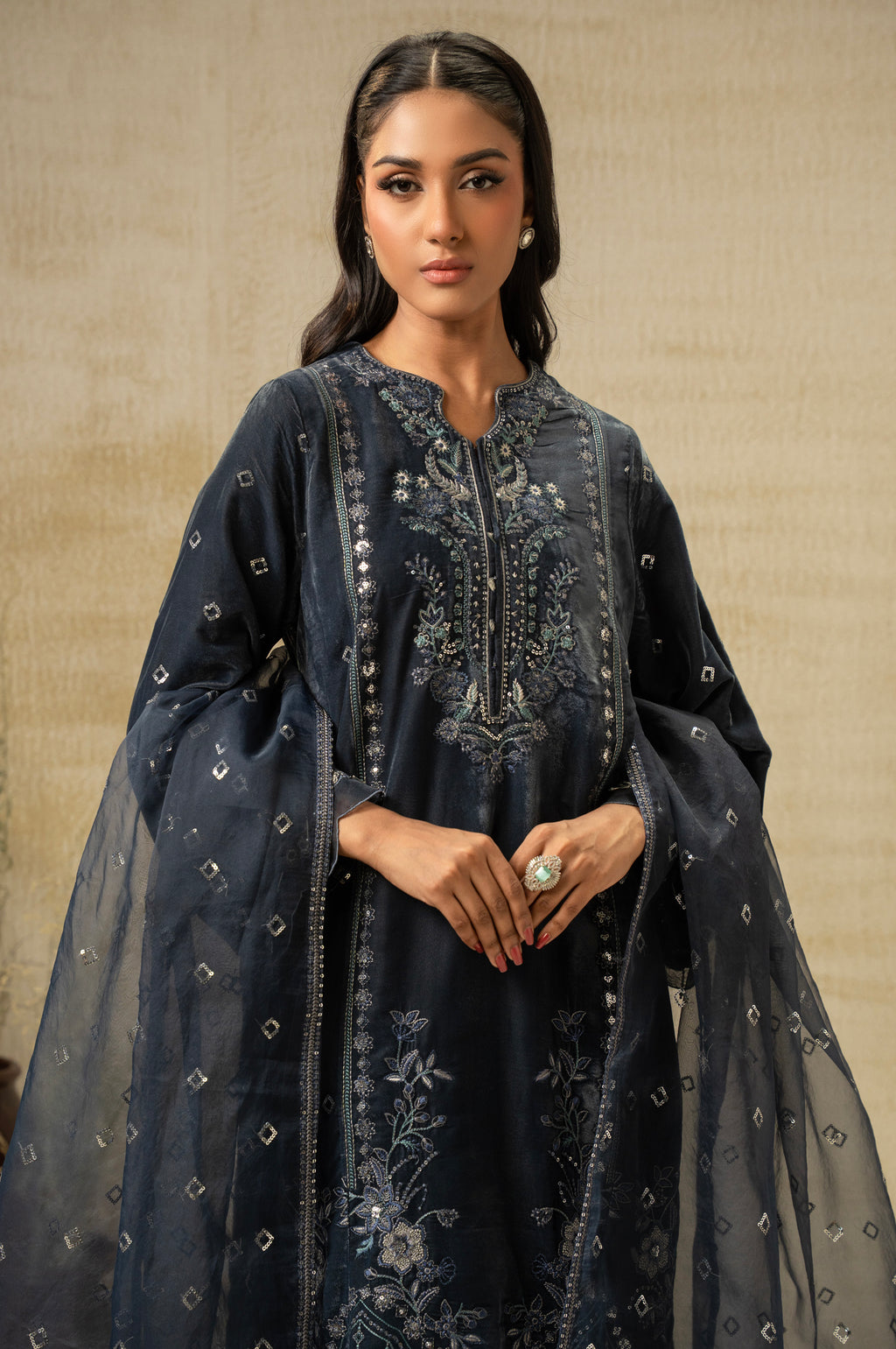 Zeen | Winter 25 | WUM35864