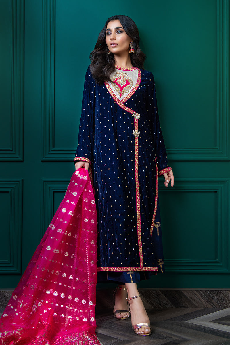 Wardha Saleem | Velvets Winter Fall 24 | Shalimar - Official Wardha Saleem stockist in UK - Sakeena London