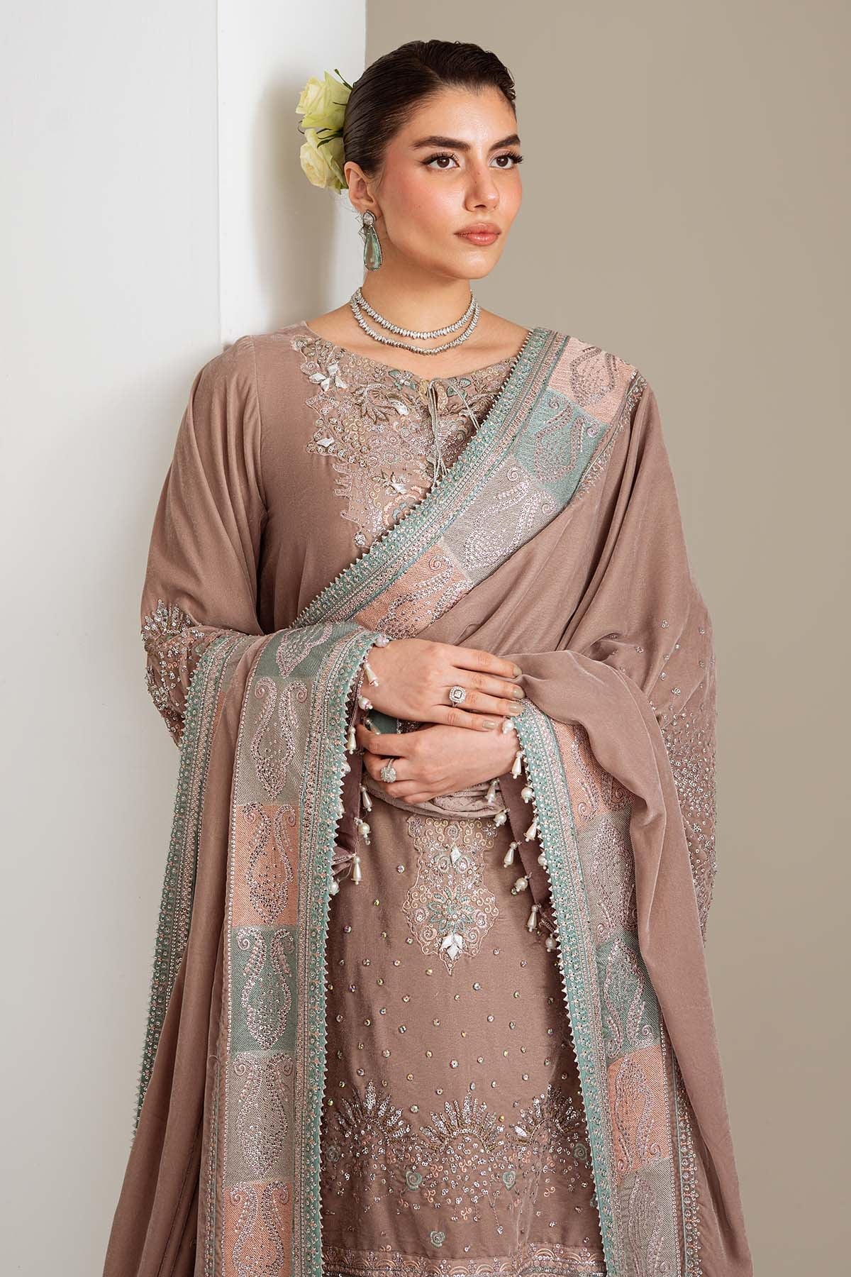 Nureh | Maya Velvet | NW-112 - Official Nureh stockist in UK - Sakeena London