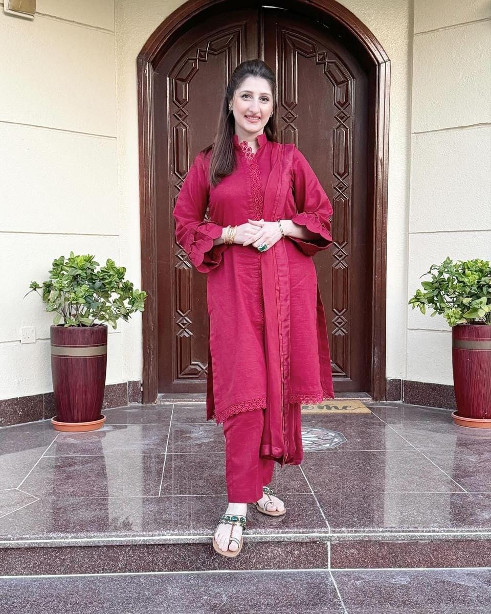 Hoorain Basics | Slub Winter 23 | HB-MRN - Official Hoorain Basics stockist in UK - Sakeena London