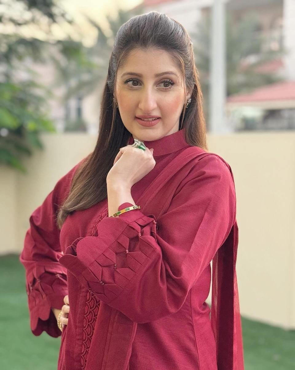 Hoorain Basics | Slub Winter 23 | HB-MRN - Official Hoorain Basics stockist in UK - Sakeena London