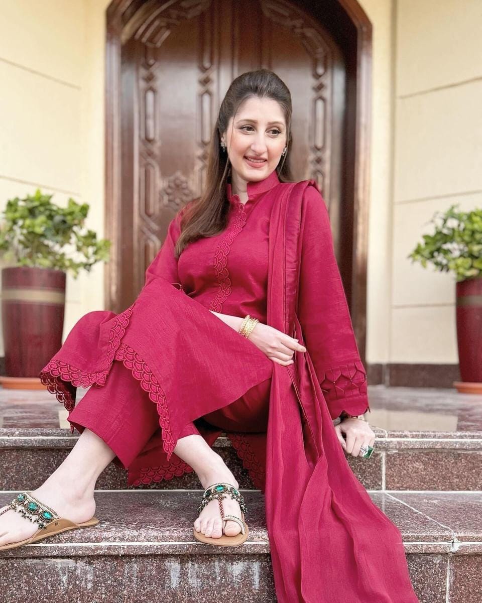Hoorain Basics | Slub Winter 23 | HB-MRN - Official Hoorain Basics stockist in UK - Sakeena London