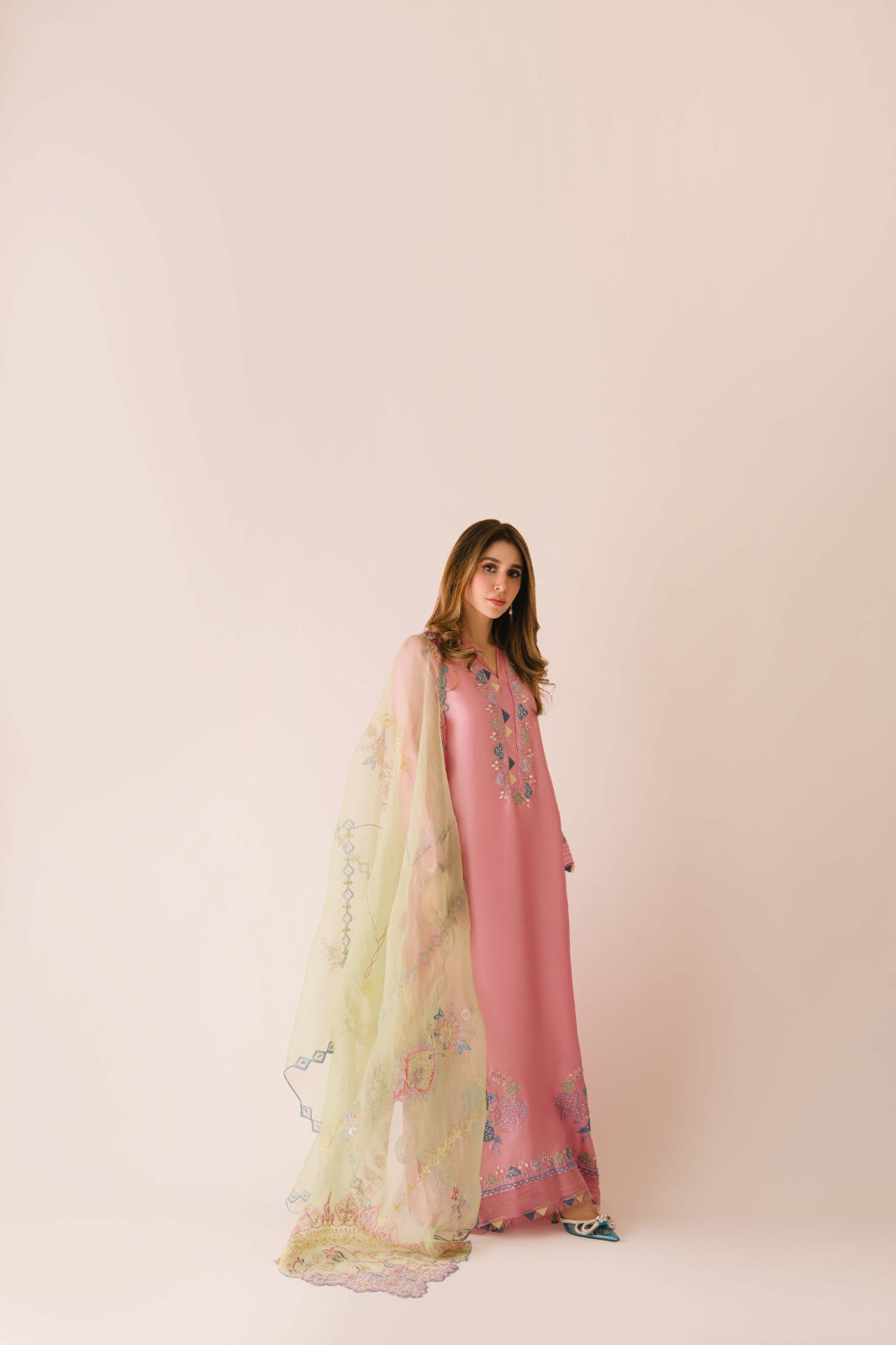 Sammy K | Aadat Festive Edition |Spray Rose - Official Sammy K stockist in UK - Sakeena London