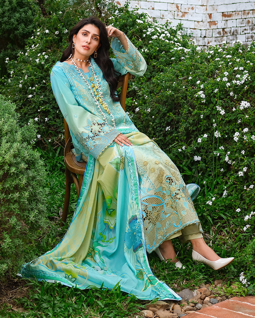 Mushq | Amoi Luxury Lawn | Whispering Winds