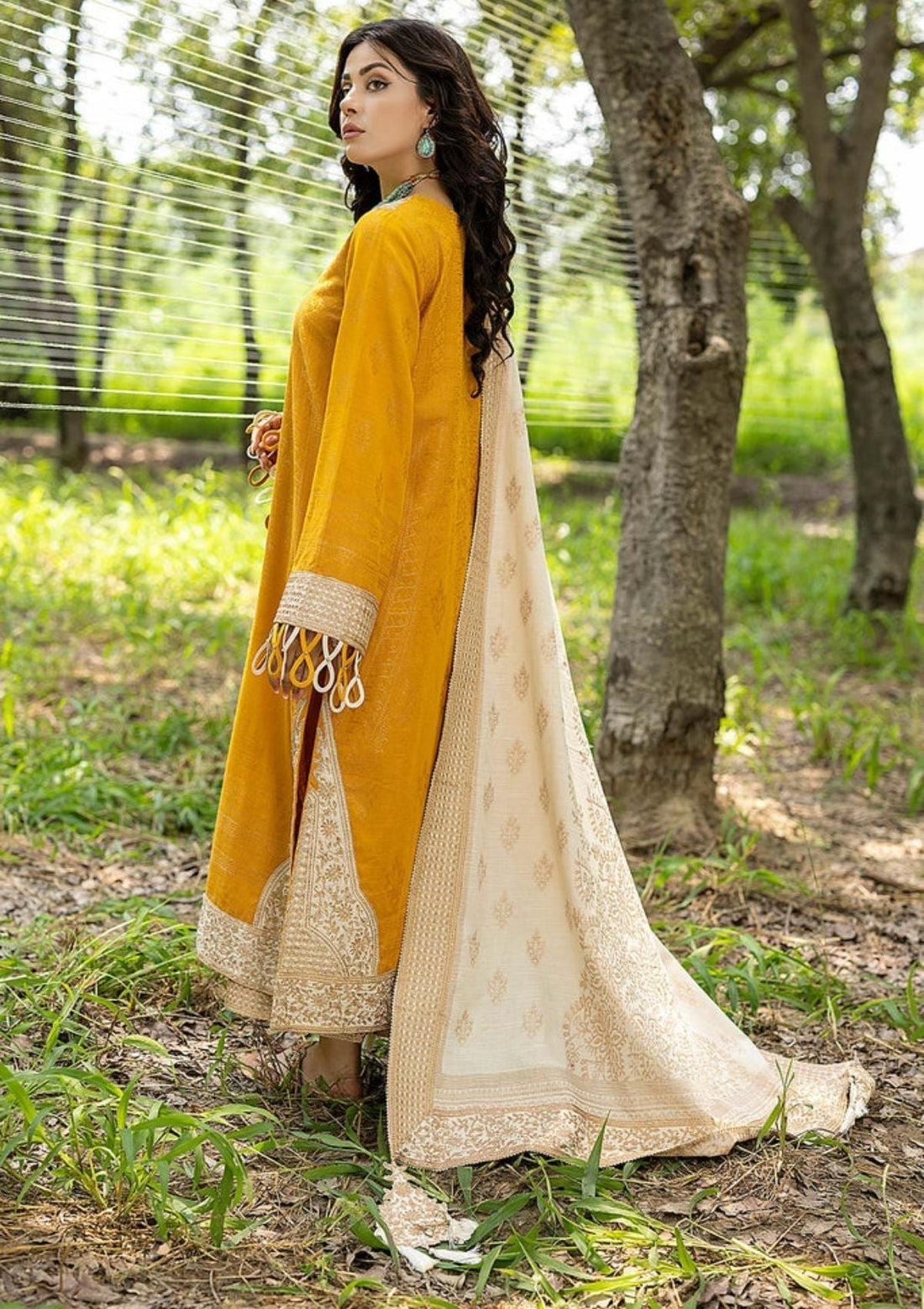 Winter Collection - Charizma - Dhage - Woven Shawl - CEW#03