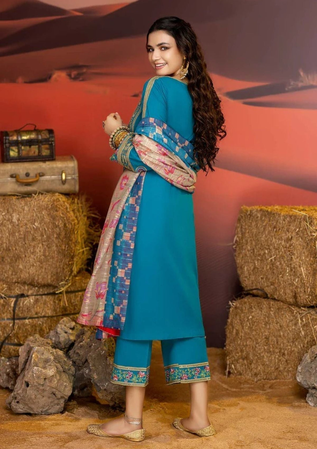 Winter Collection - Charizma - Miraas - Khaddar - V01 - CM#1
