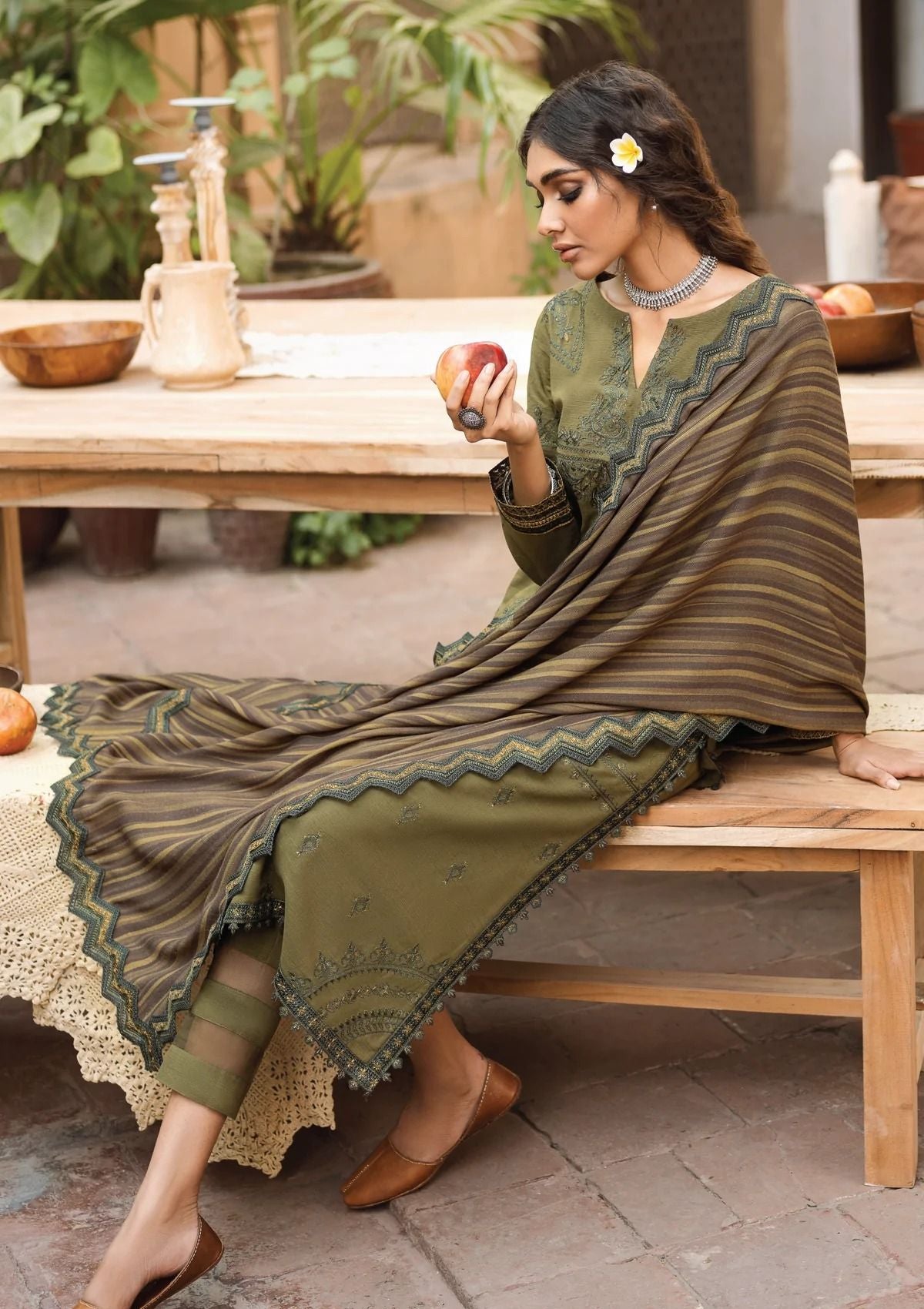Winter Collection - Iznik - Riwayat - AAIRA - RC#8