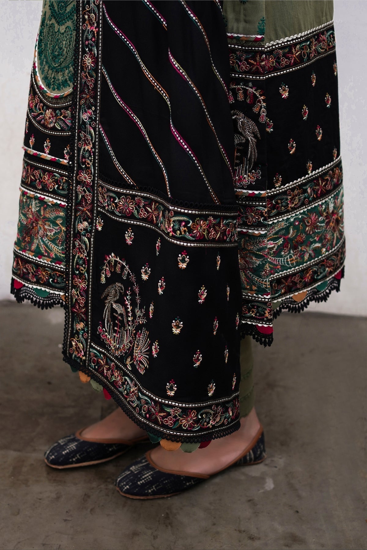 Winter Collection - Jazmin - Shahtoosh Luxury - D#12 (RAINA)