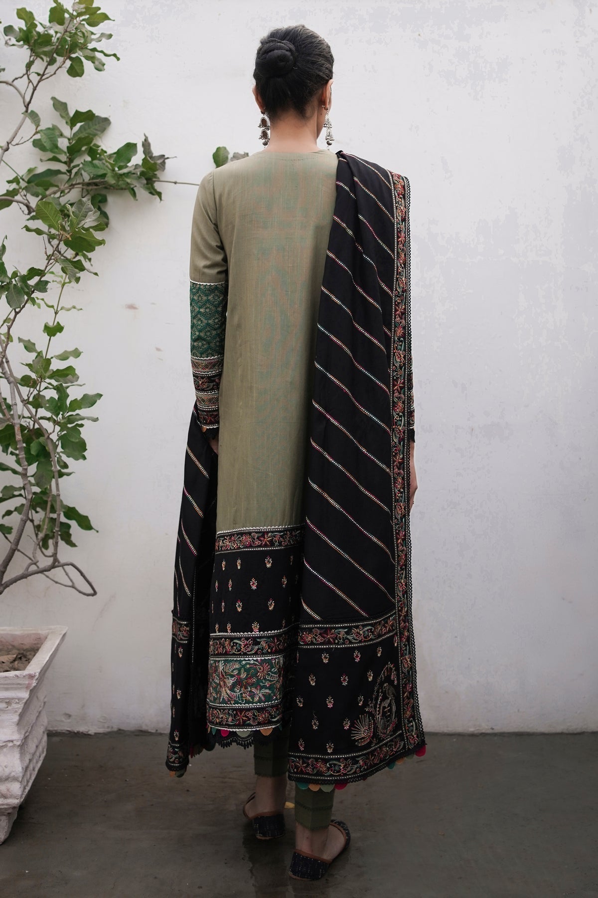 Winter Collection - Jazmin - Shahtoosh Luxury - D#12 (RAINA)