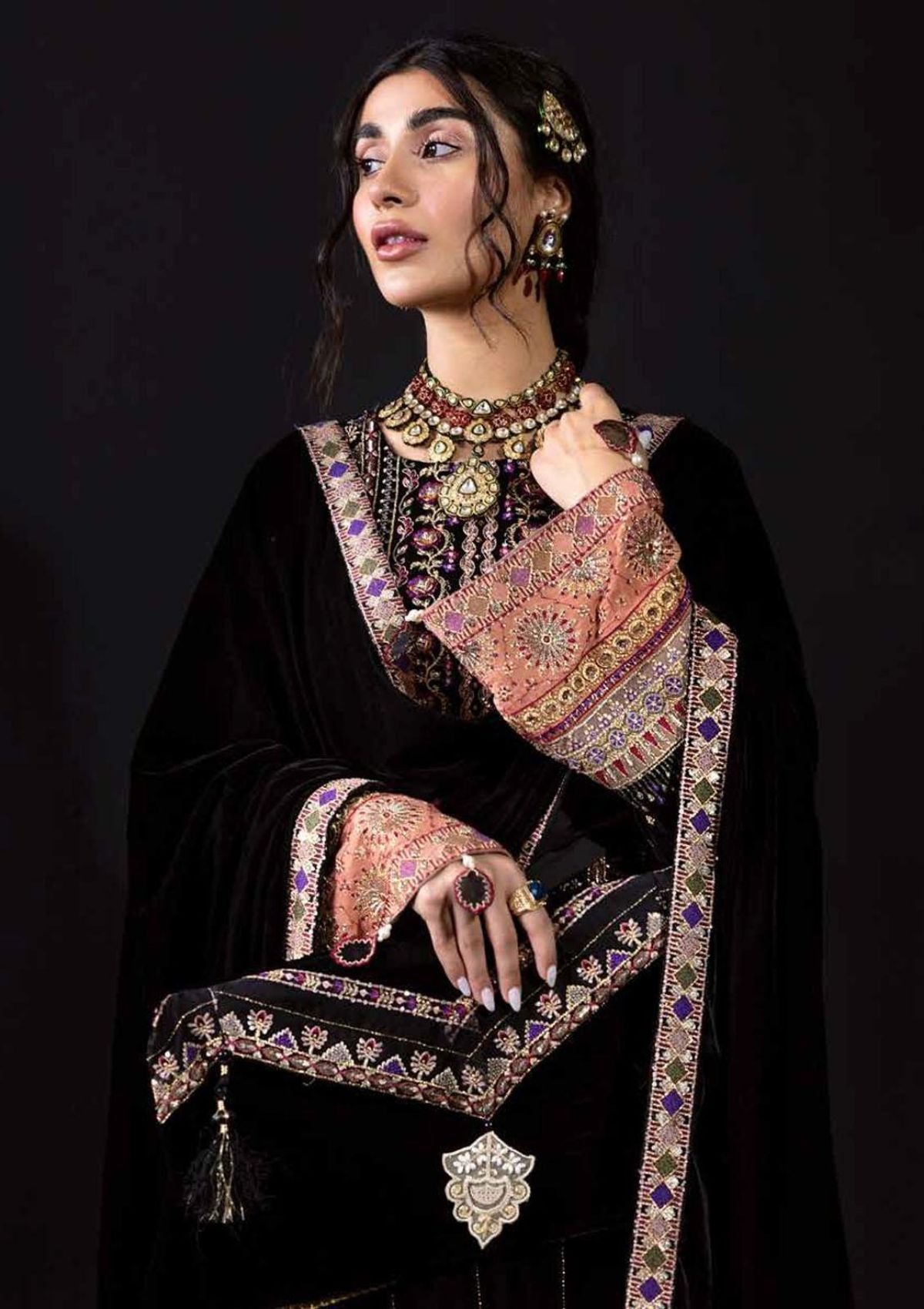 Winter Collection - Nureh - Maya - Velvet - NV#17