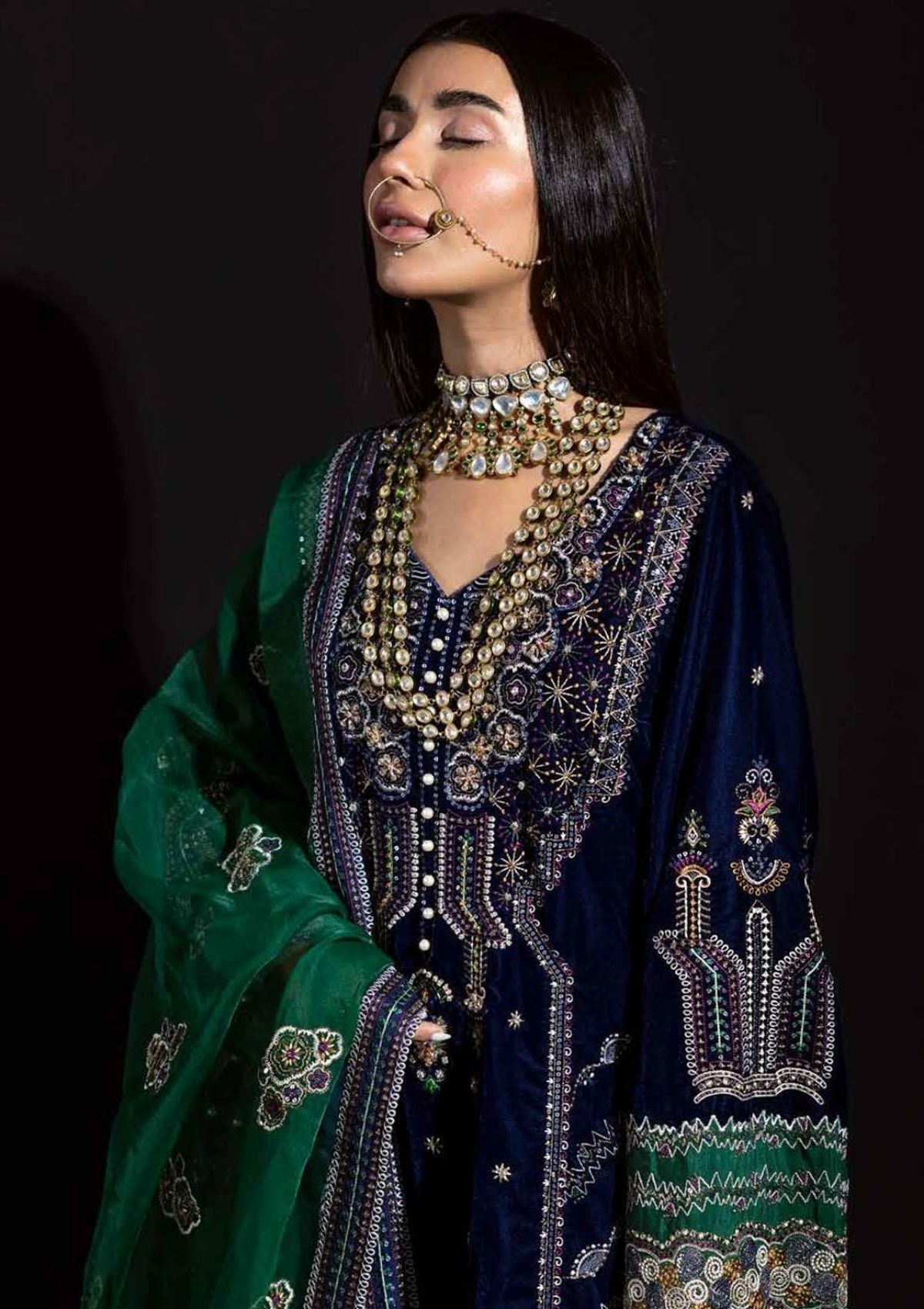 Winter Collection - Nureh - Maya - Velvet - NV#18