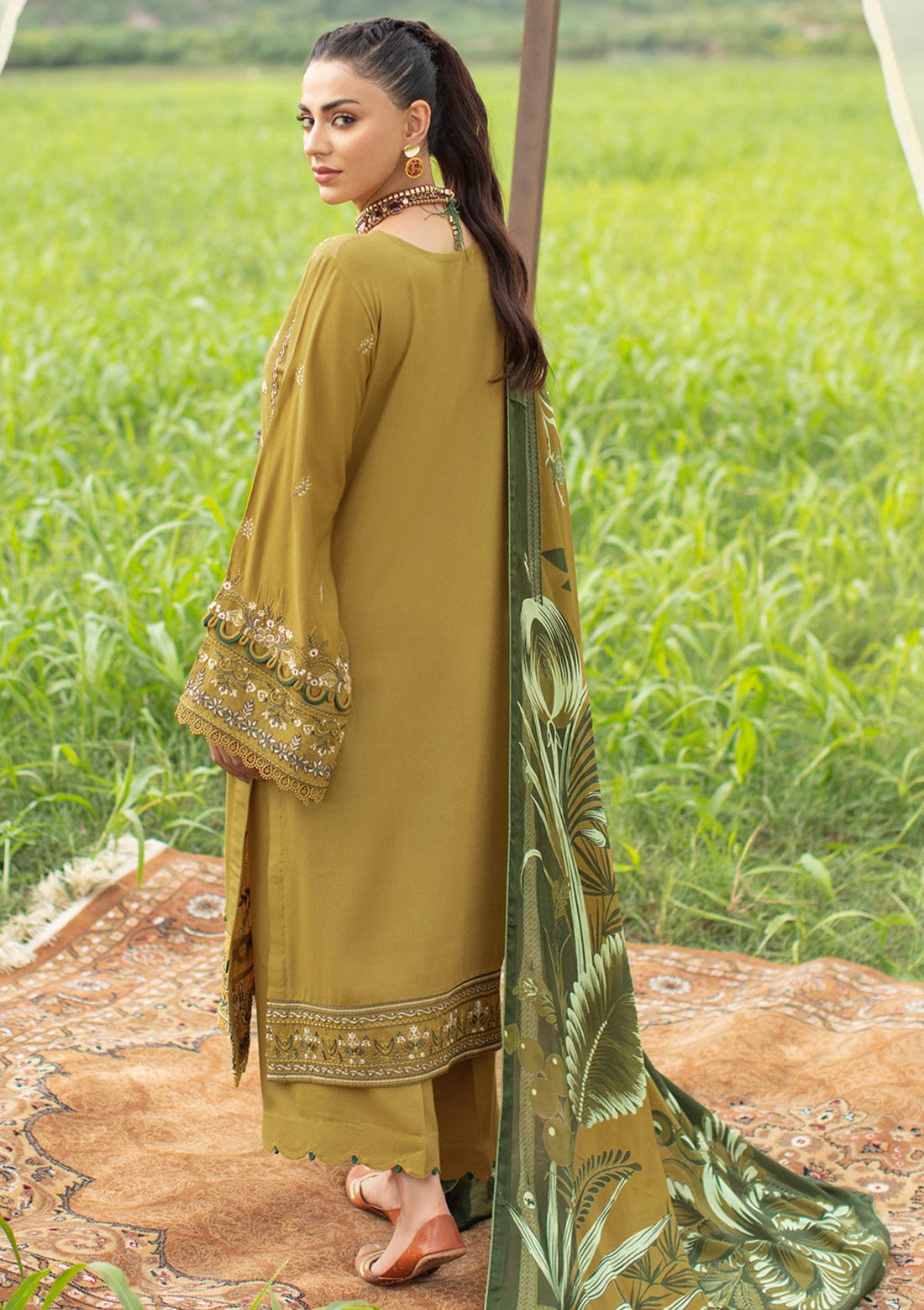 Winter Collection - Ramsha - Reet - Karandi - V06 - R#602