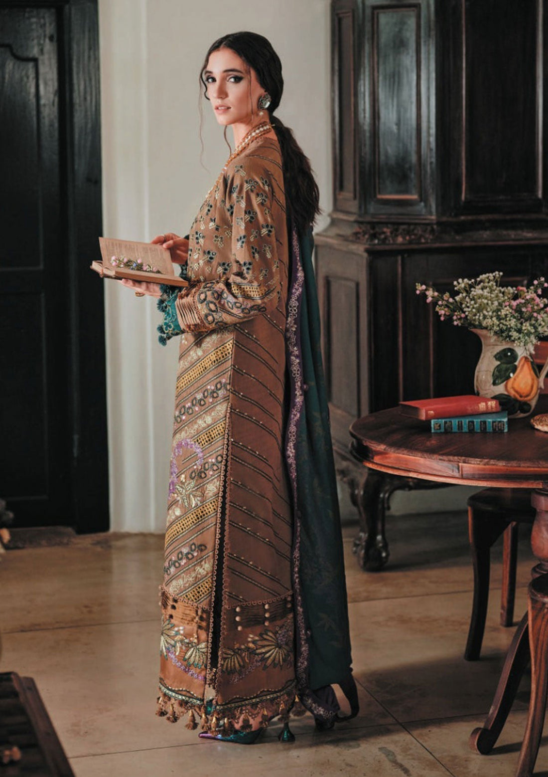 Winter Collection - Republic  - Danayah - DU#06 (Gira)