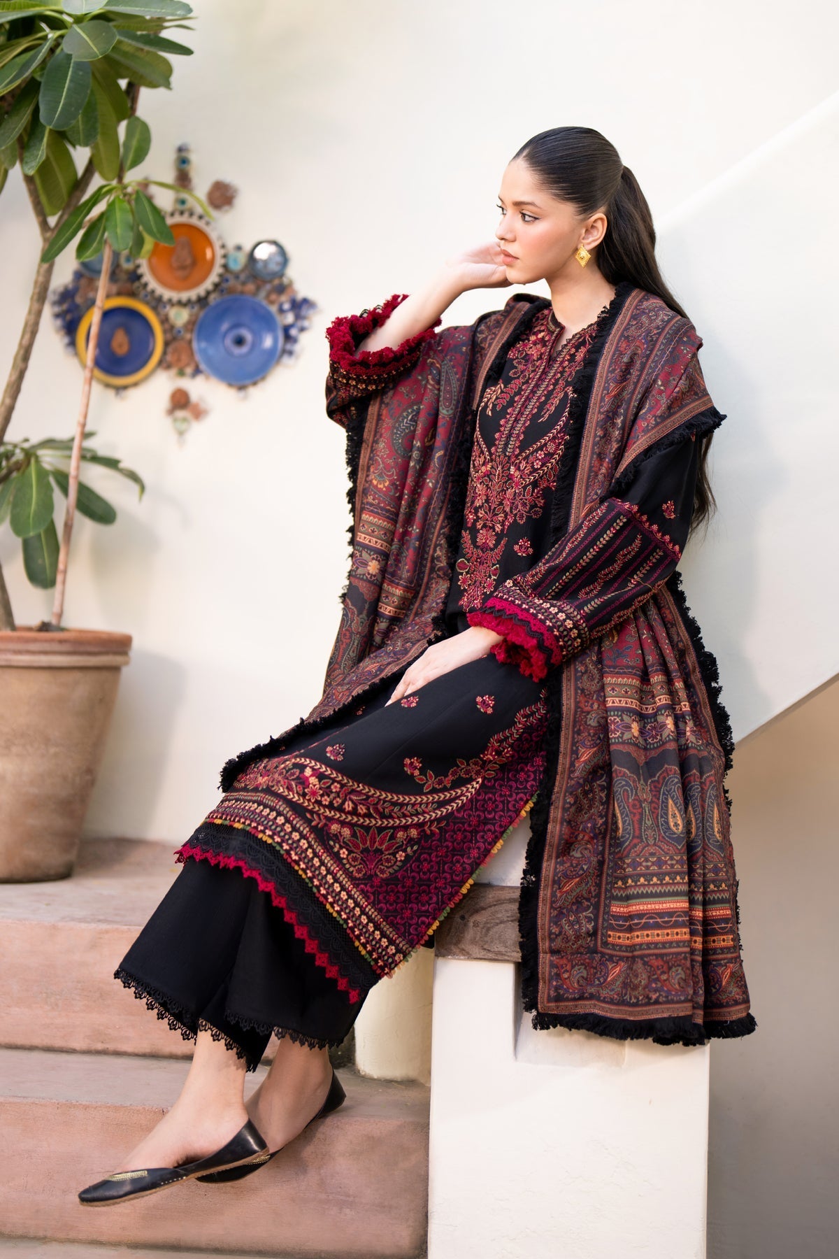 Xenia Formals | Dhoop Kinaray Winter Shawl 24 | SIYAH - Official Xenia Formals stockist in UK - Sakeena London