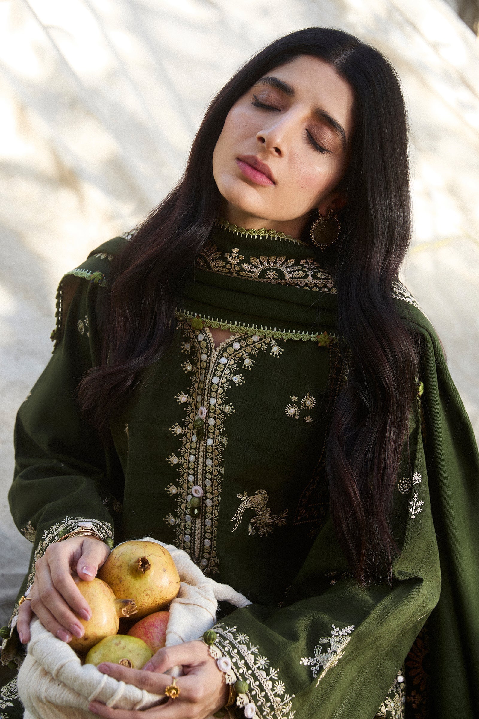 Zaha | Winter 2024 | SABAAZ (ZW24-01) - Official Zaha stockist in UK - Sakeena London