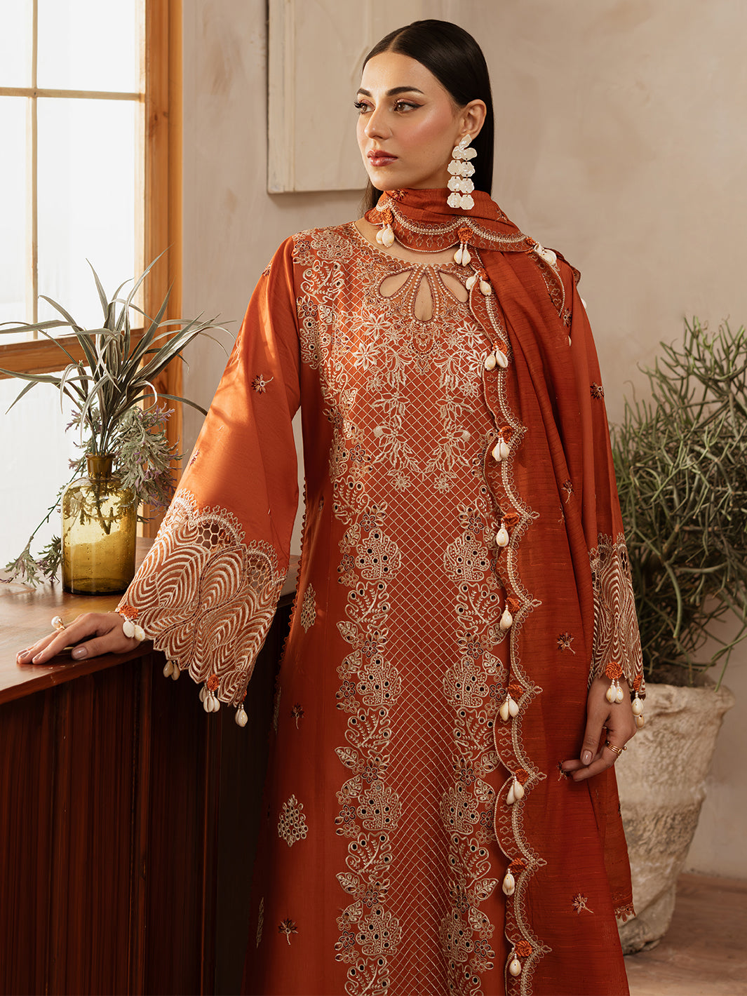 Mahnur | Florence Luxury Lawn 25 | ZIMAL - Official Mahnur stockist in UK - Sakeena London