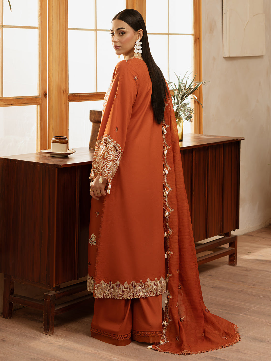 Mahnur | Florence Luxury Lawn 25 | ZIMAL - Official Mahnur stockist in UK - Sakeena London