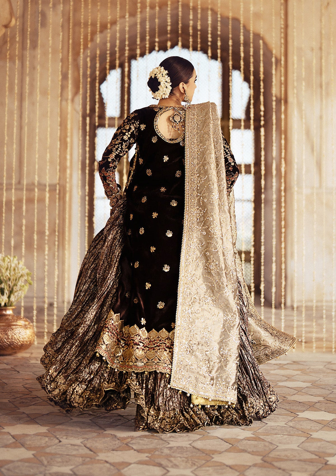 Aik Atelier | Dastoor Velvet 24 | DASTOOR - LOOK 09 - Official Aik Atelier stockist in UK - Sakeena London